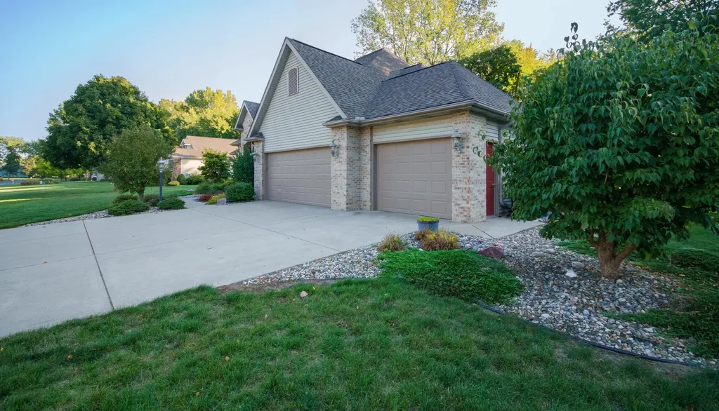 9847 Quail Run Court Lake Charter Township MI 49106