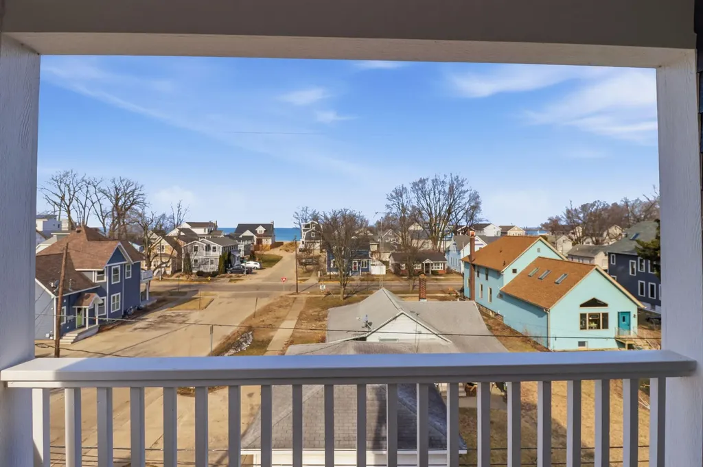 622 Vine Street St. Joseph City MI 49085