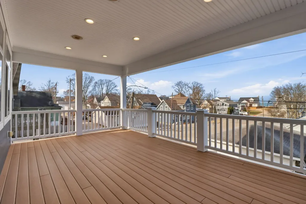 622 Vine Street St. Joseph City MI 49085