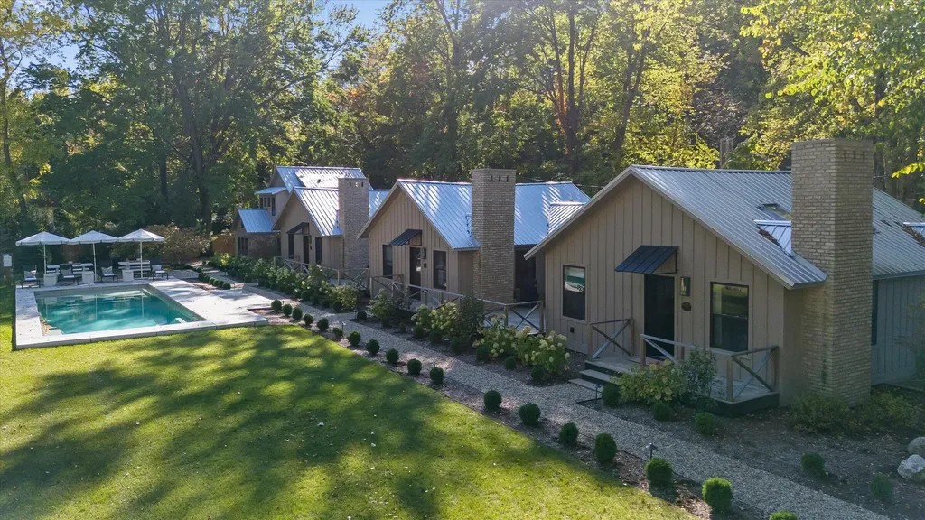 10222 Town Line Road New Buffalo Township MI 49129