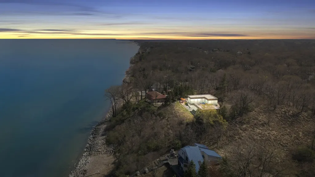 50005 High Point Lane Grand Beach Village MI 49117