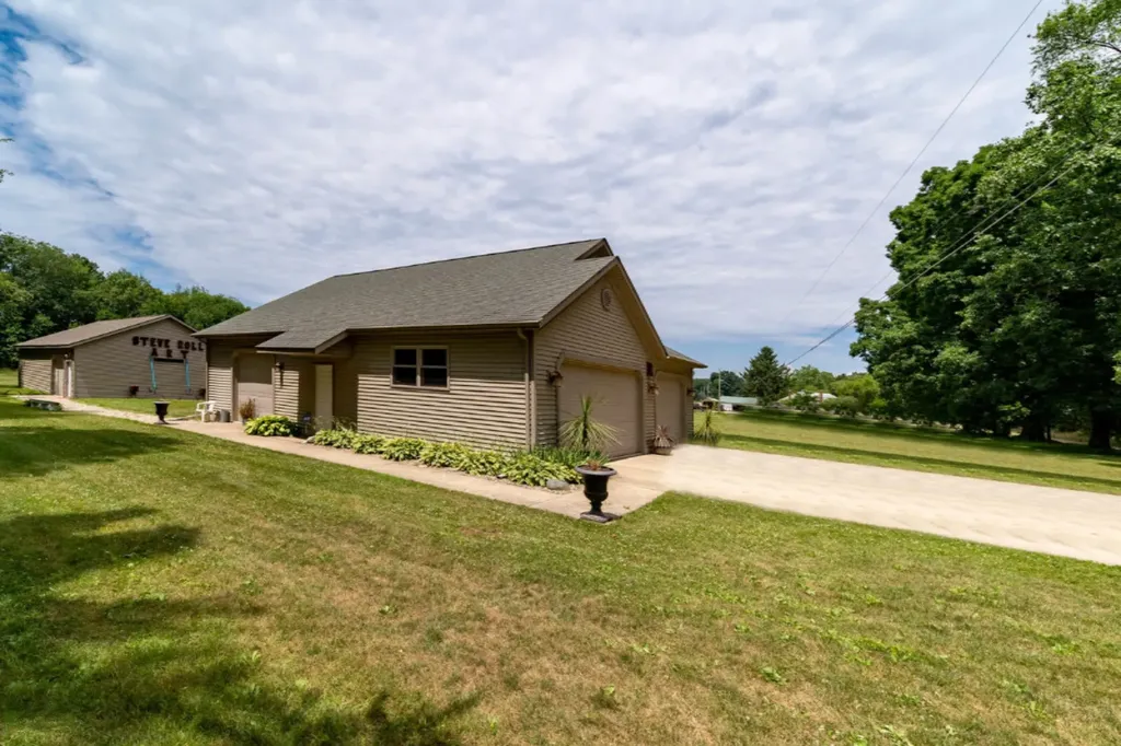 51000 Maple Road Marcellus Township MI 49067