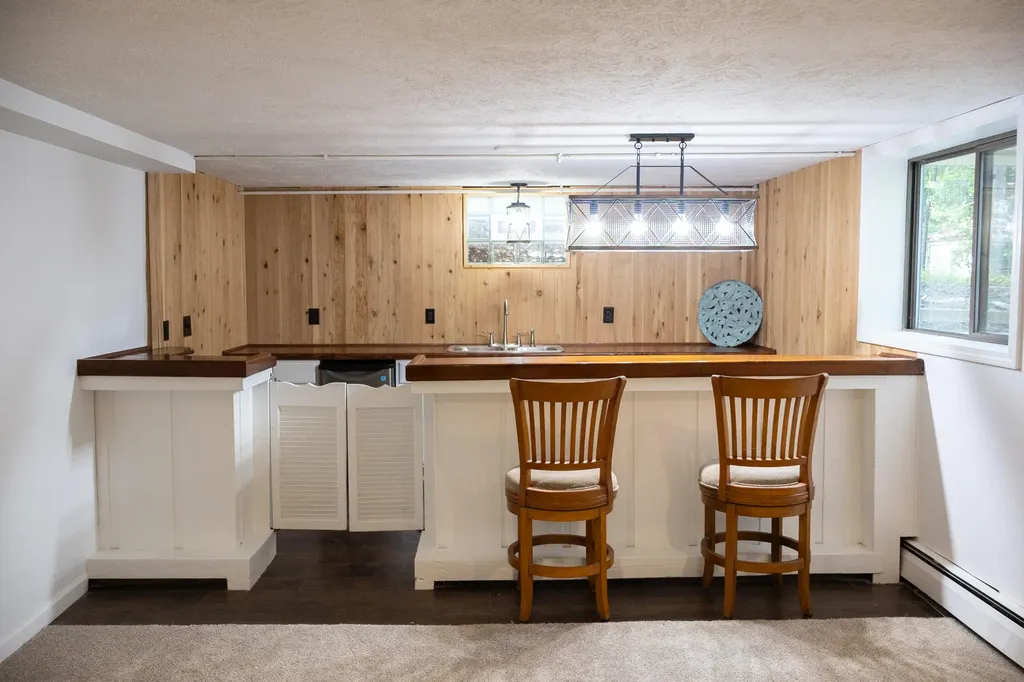 12449 California Road Weesaw Township MI 49125