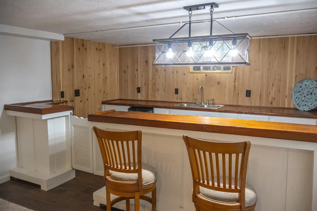 12449 California Road Weesaw Township MI 49125