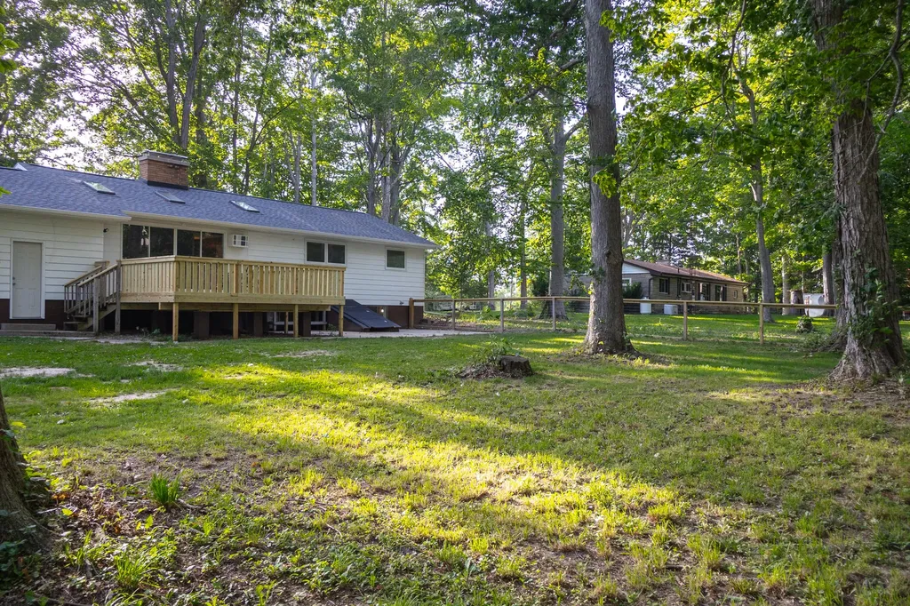 12449 California Road Weesaw Township MI 49125