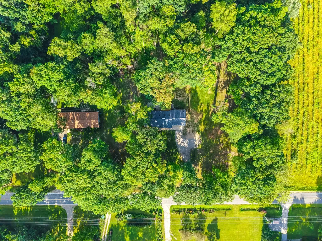 12449 California Road Weesaw Township MI 49125