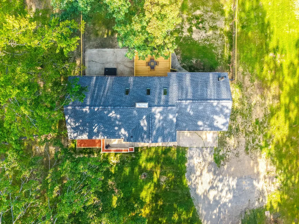 12449 California Road Weesaw Township MI 49125