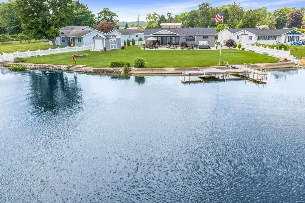 52181 Rivolake Road Mendon Township MI 49093