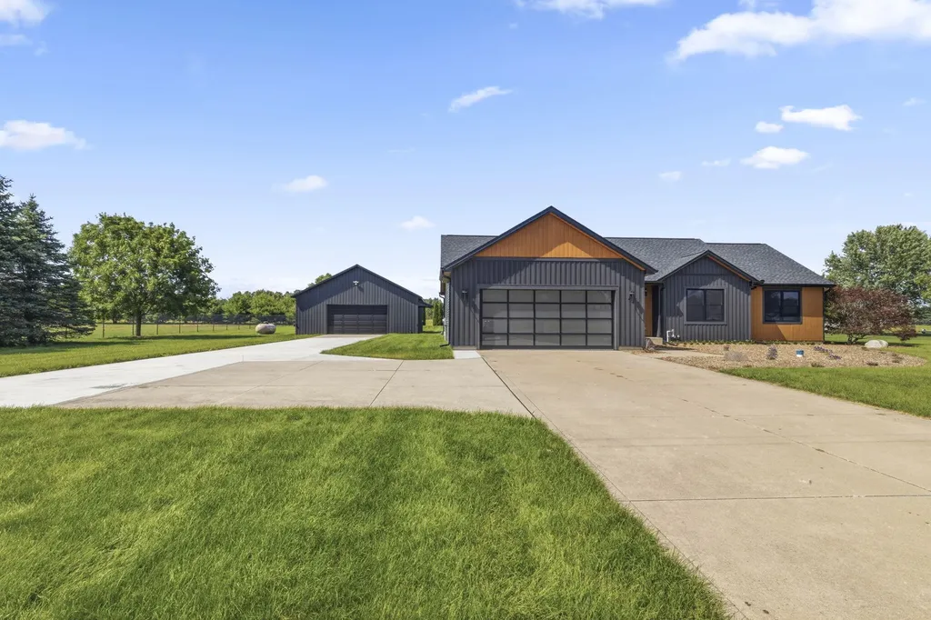 20872 State Line Road Mason Township MI 49112
