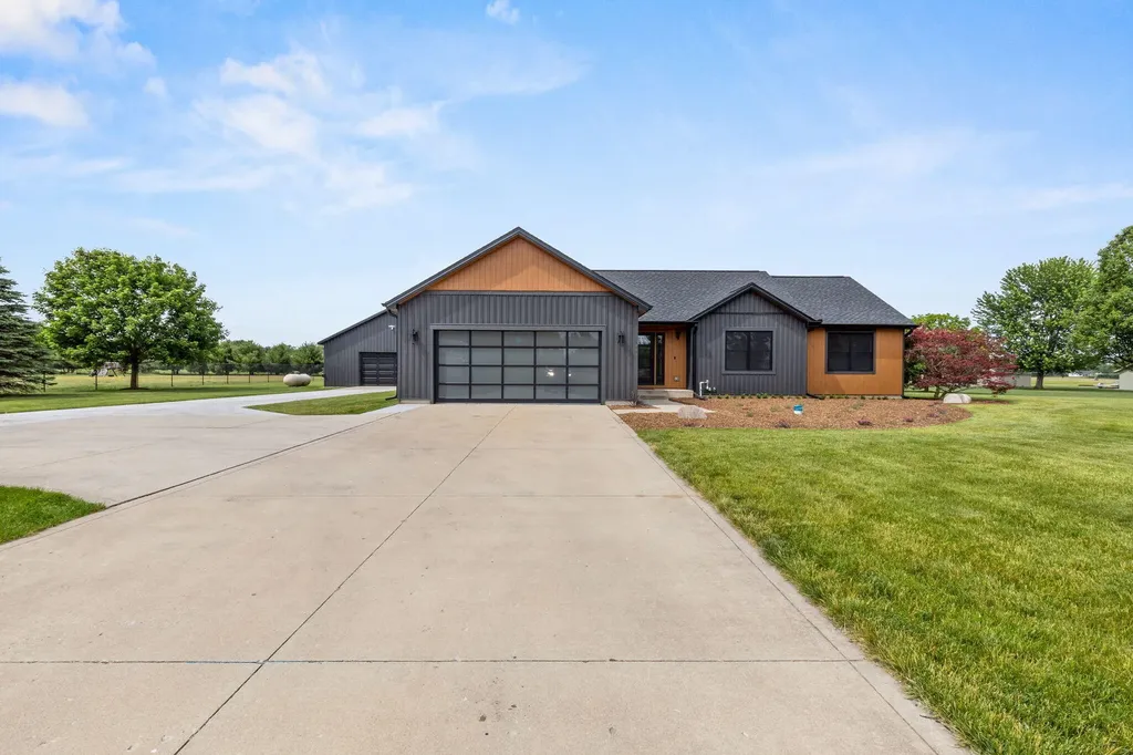 20872 State Line Road Mason Township MI 49112