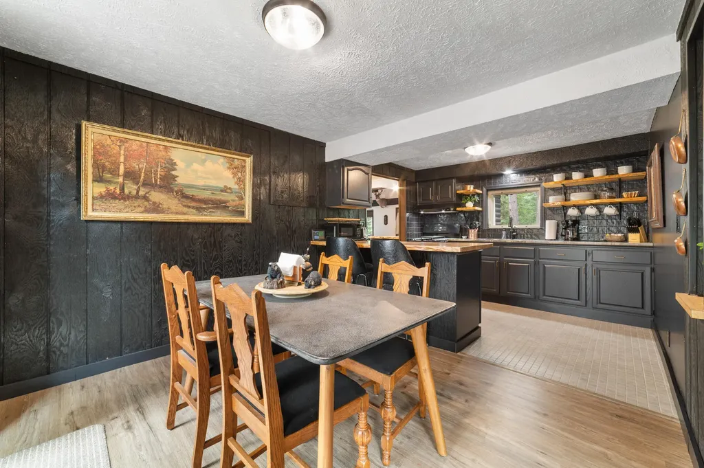 1880 Cherry Creek Trail Lovells Township MI 49738
