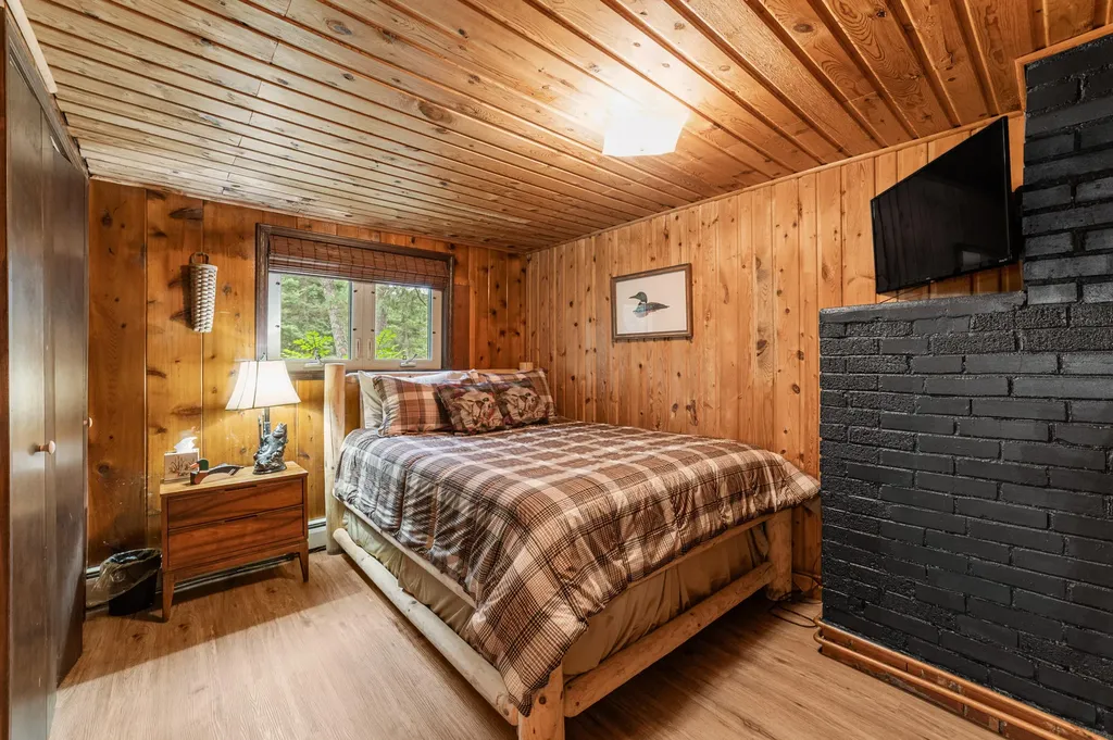 1880 Cherry Creek Trail Lovells Township MI 49738