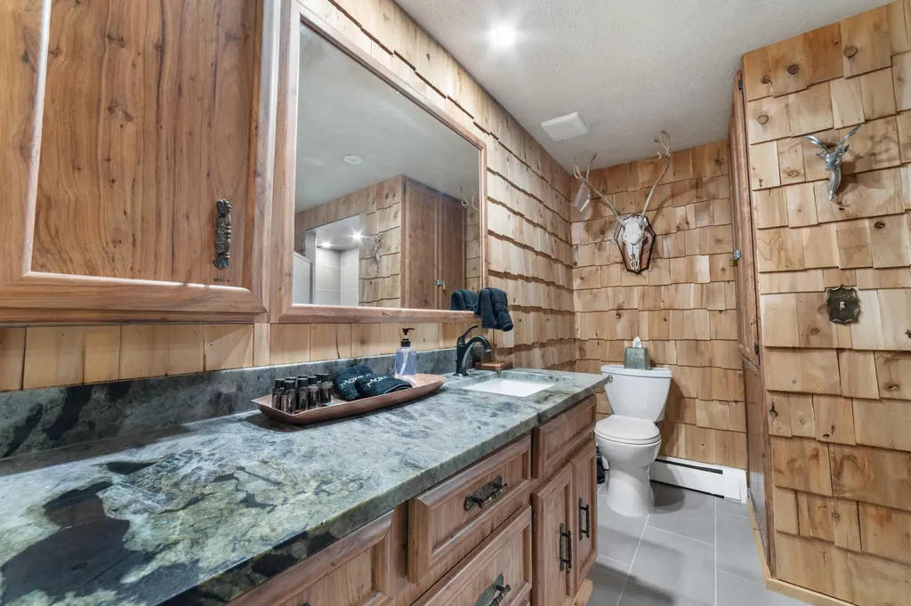1880 Cherry Creek Trail Lovells Township MI 49738