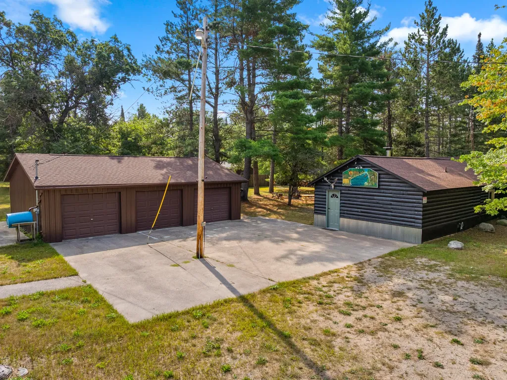 1880 Cherry Creek Trail Lovells Township MI 49738