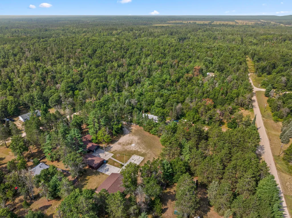 1880 Cherry Creek Trail Lovells Township MI 49738