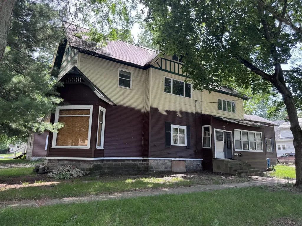 307 Orchard Street Dowagiac City MI 49047