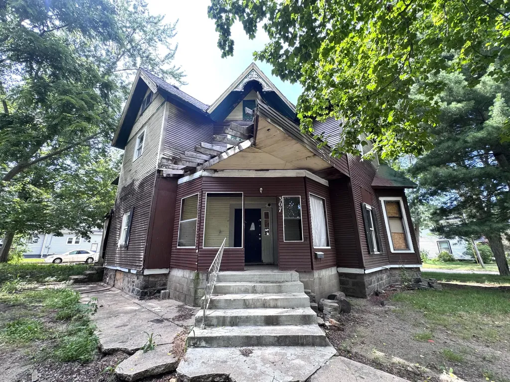 307 Orchard Street Dowagiac City MI 49047