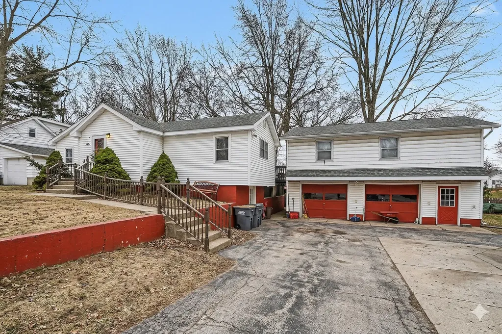 2854 Oak Street Stevensville Village MI 49127