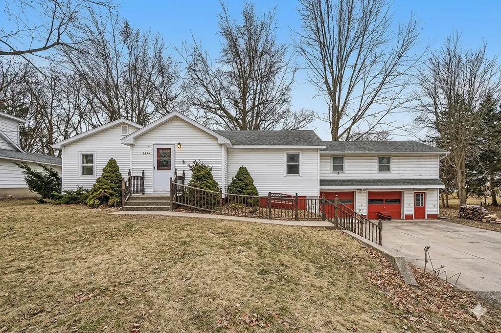 2854 Oak Street Stevensville Village MI 49127