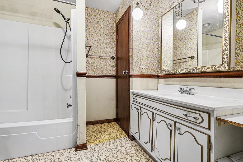 2854 Oak Street Stevensville Village MI 49127