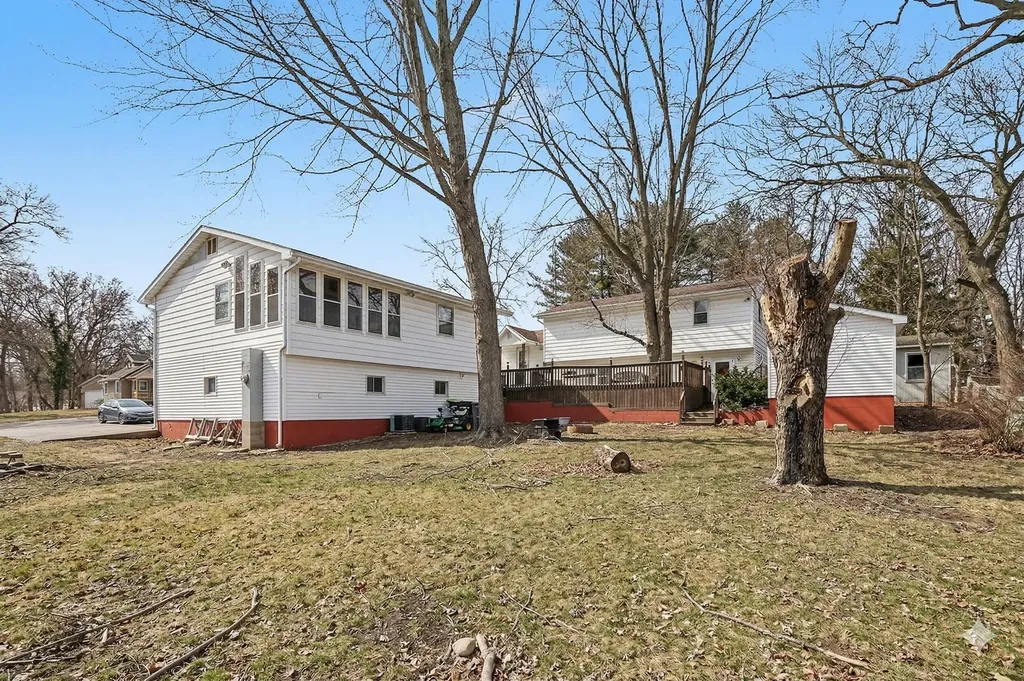 2854 Oak Street Stevensville Village MI 49127