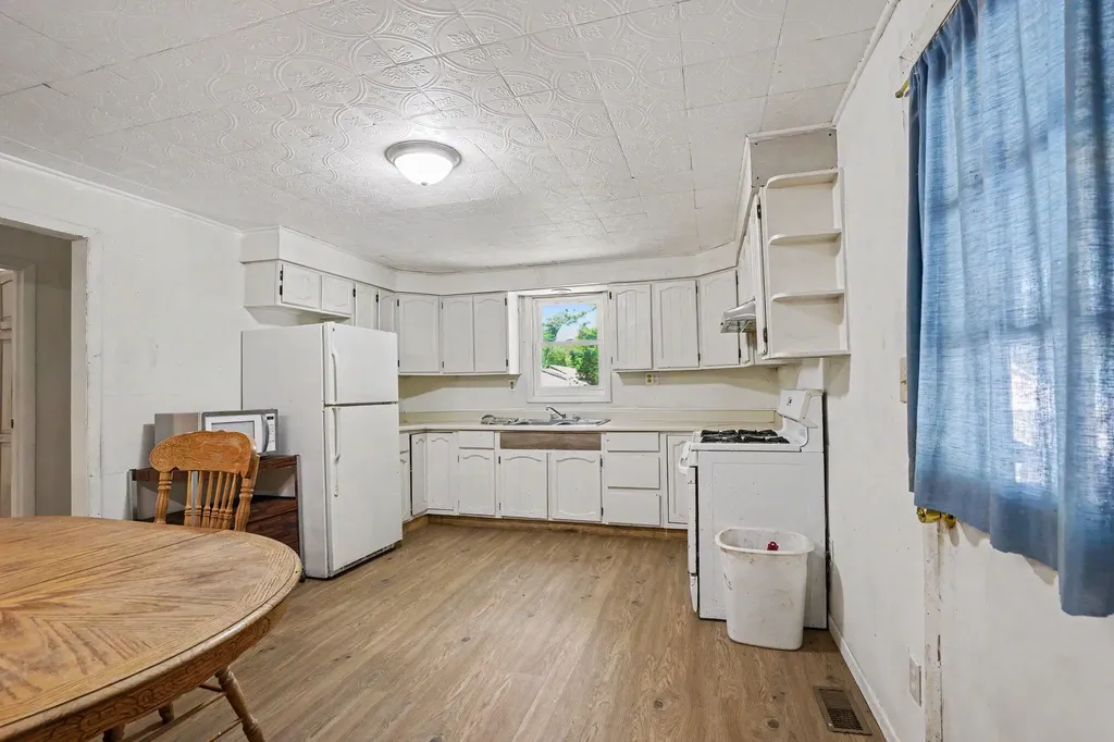 421 E Division Street Dowagiac City MI 49047