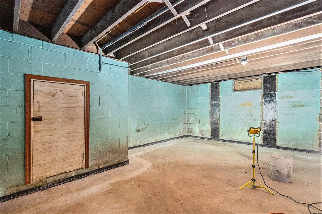 2262 Warren Road Howard Township MI 49120