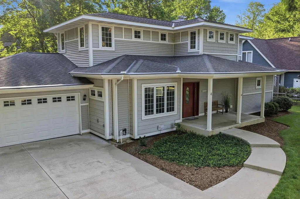 4 Columbine Drive Casco Township MI 49090