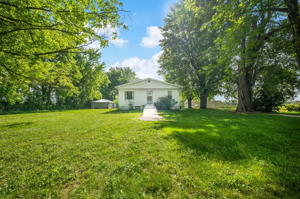 3709 Michael Road Eau Claire Village MI 49111