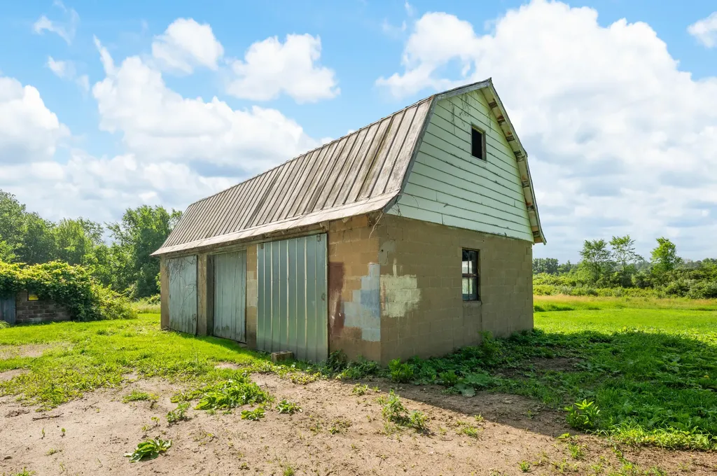 3709 Michael Road Eau Claire Village MI 49111