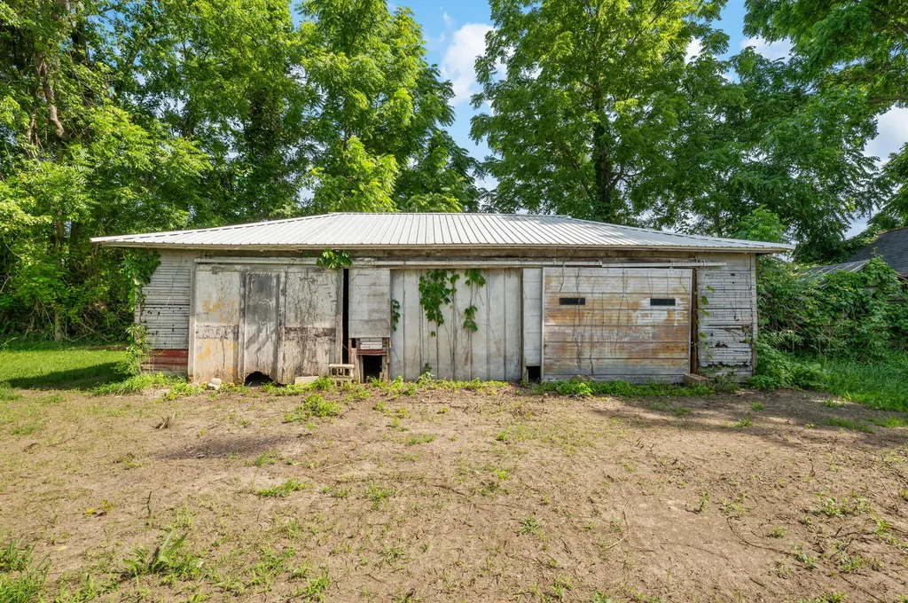 3709 Michael Road Eau Claire Village MI 49111