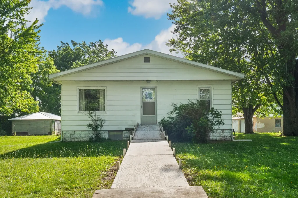 3709 Michael Road Eau Claire Village MI 49111