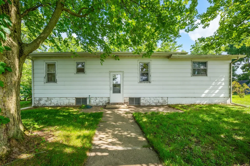 3709 Michael Road Eau Claire Village MI 49111
