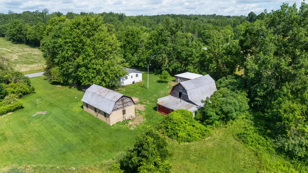 3709 Michael Road Eau Claire Village MI 49111