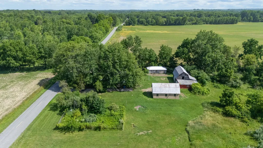 3709 Michael Road Eau Claire Village MI 49111