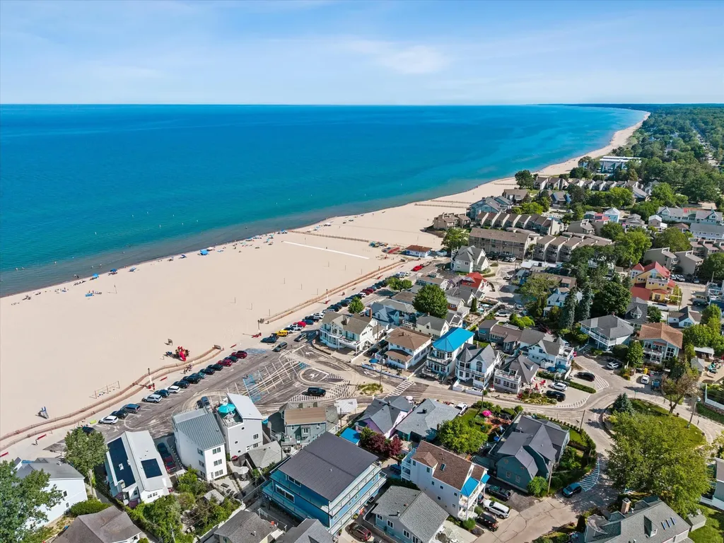 78 Esplanade Place South Haven City MI 49090