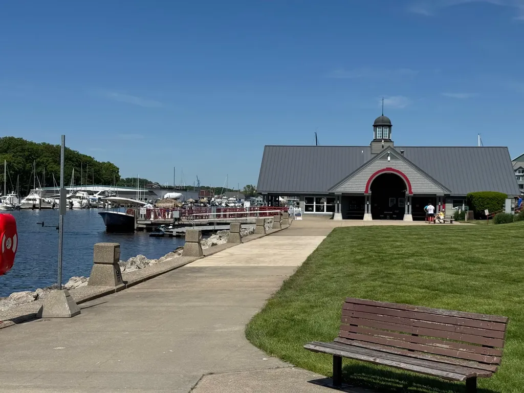 748 Green Street South Haven City MI 49090