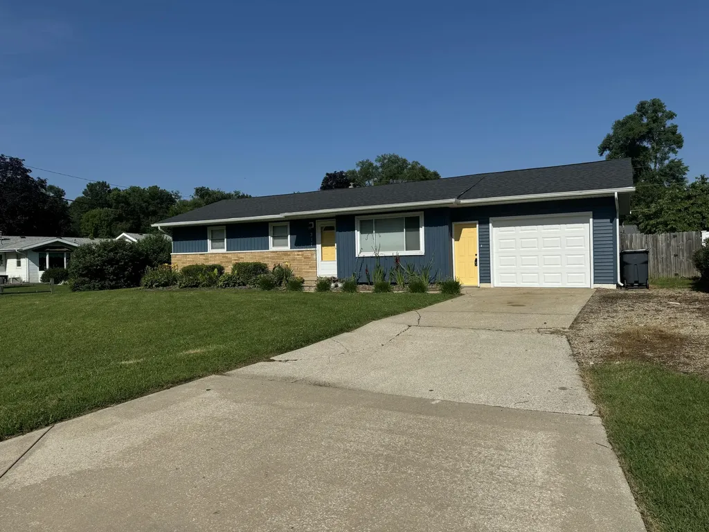 317 E Washington Street Berrien Springs Village MI 49103