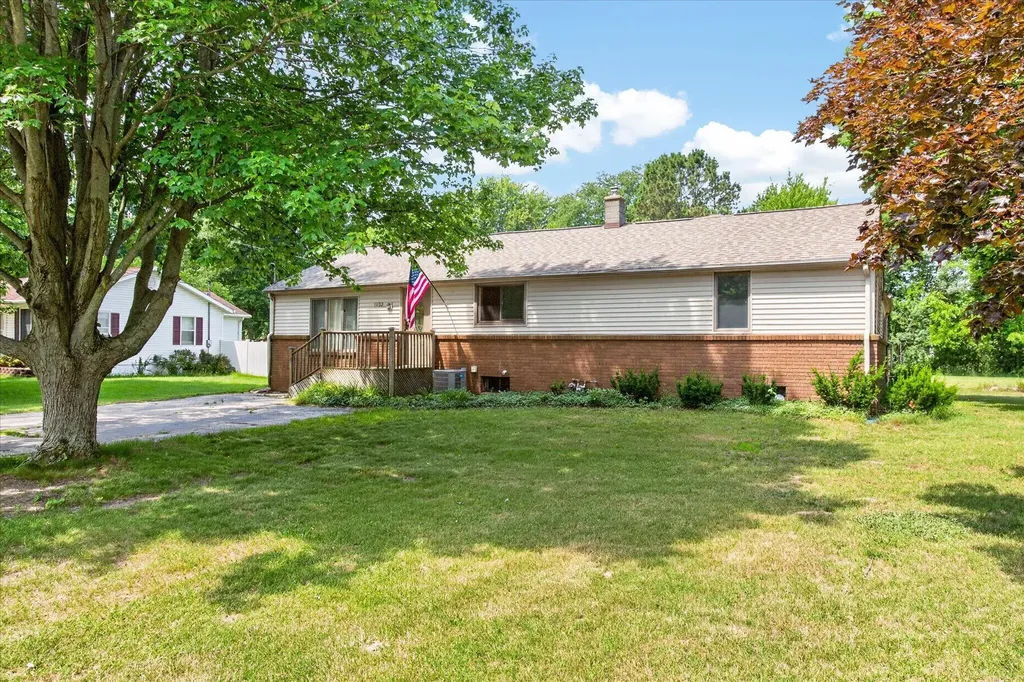 1032 Brookfield Drive Lincoln Charter Township MI 49085