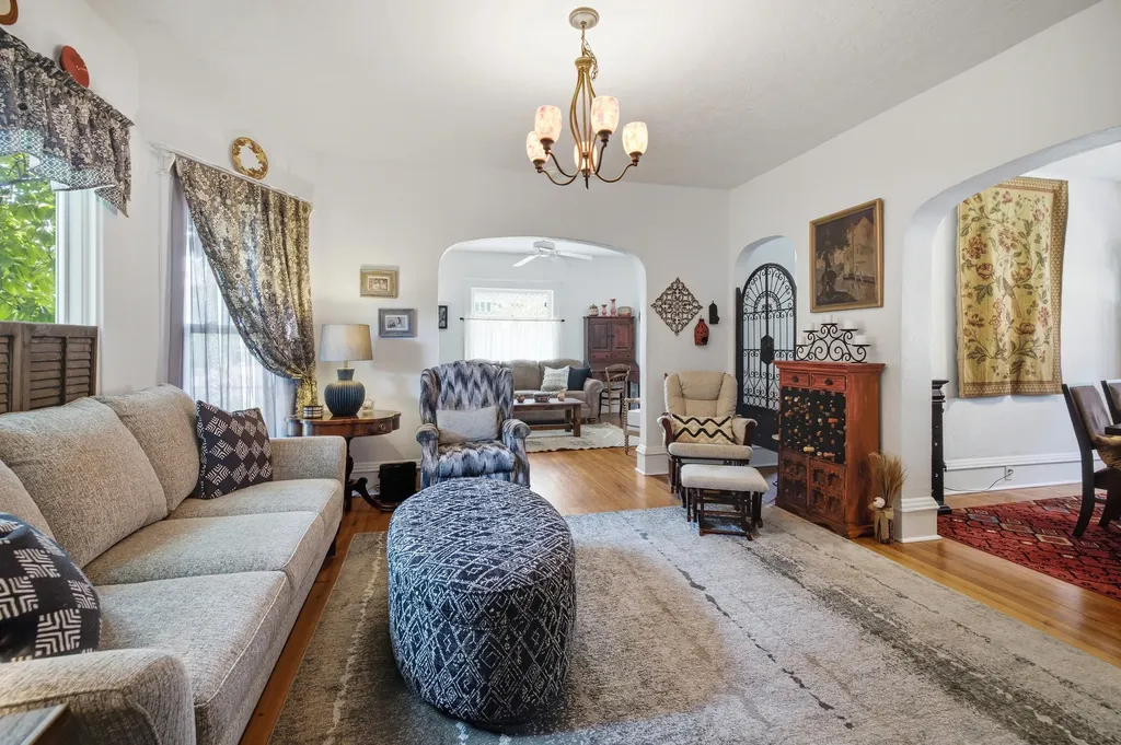 24 W Ash Street W Three Oaks Village MI 49128