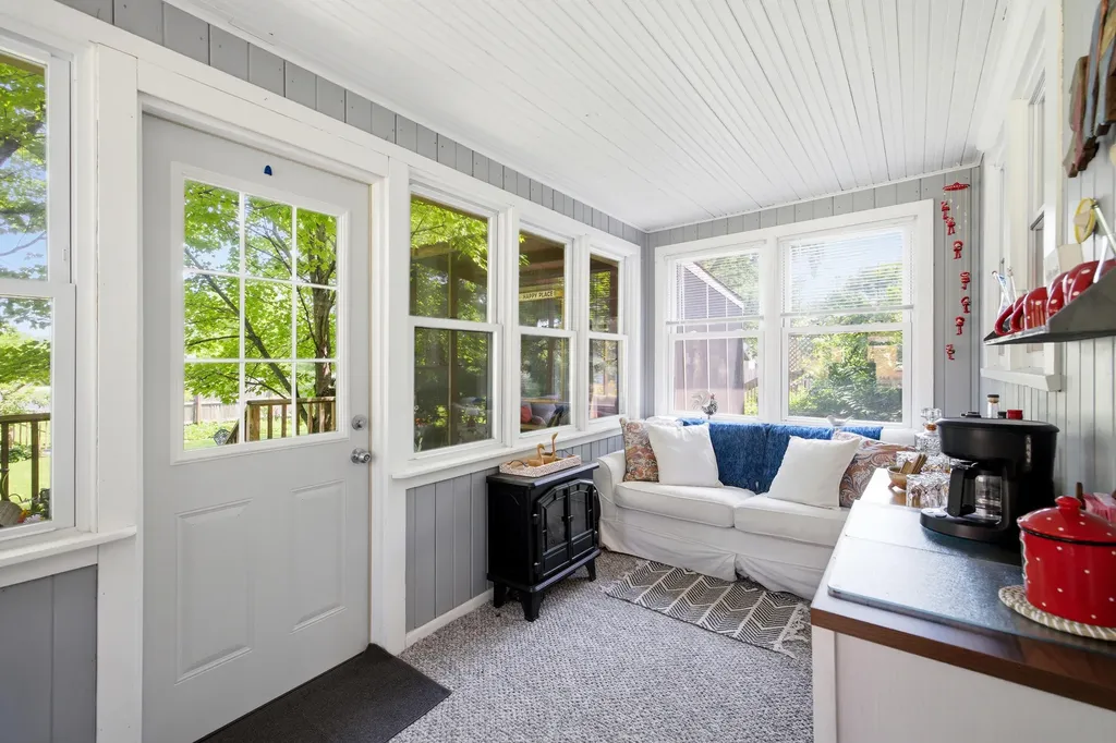 24 W Ash Street W Three Oaks Village MI 49128