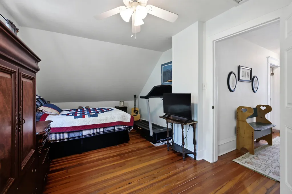 24 W Ash Street W Three Oaks Village MI 49128