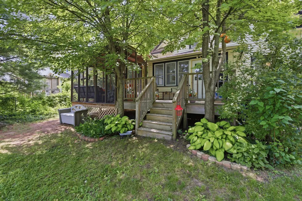 24 W Ash Street W Three Oaks Village MI 49128