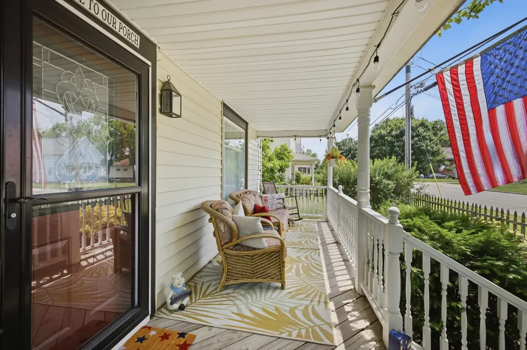 24 W Ash Street Three Oaks Village MI 49128