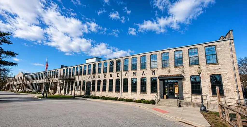 24 W Ash Street Three Oaks Village MI 49128