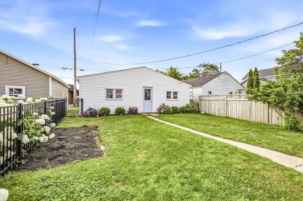 1013 State Street St. Joseph City MI 49085