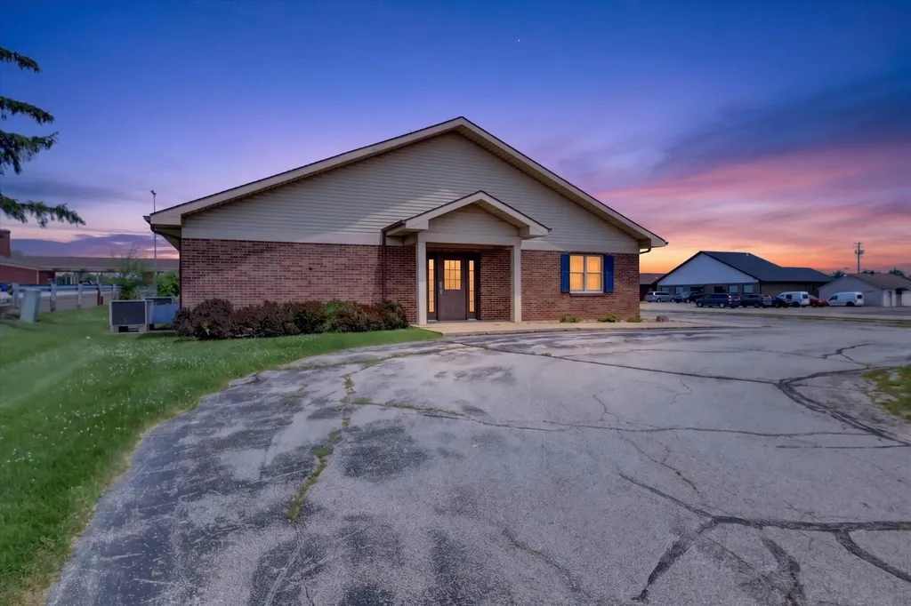 2946 Division Street St. Joseph City MI 49085