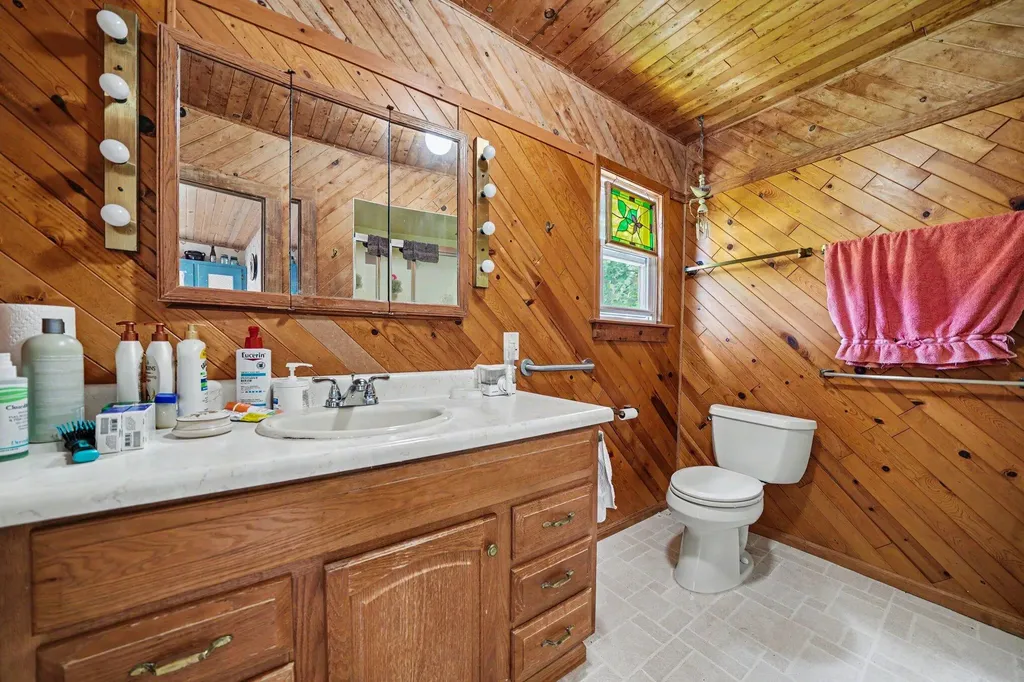 5497 Wilson Street Coloma Charter Township MI 49038