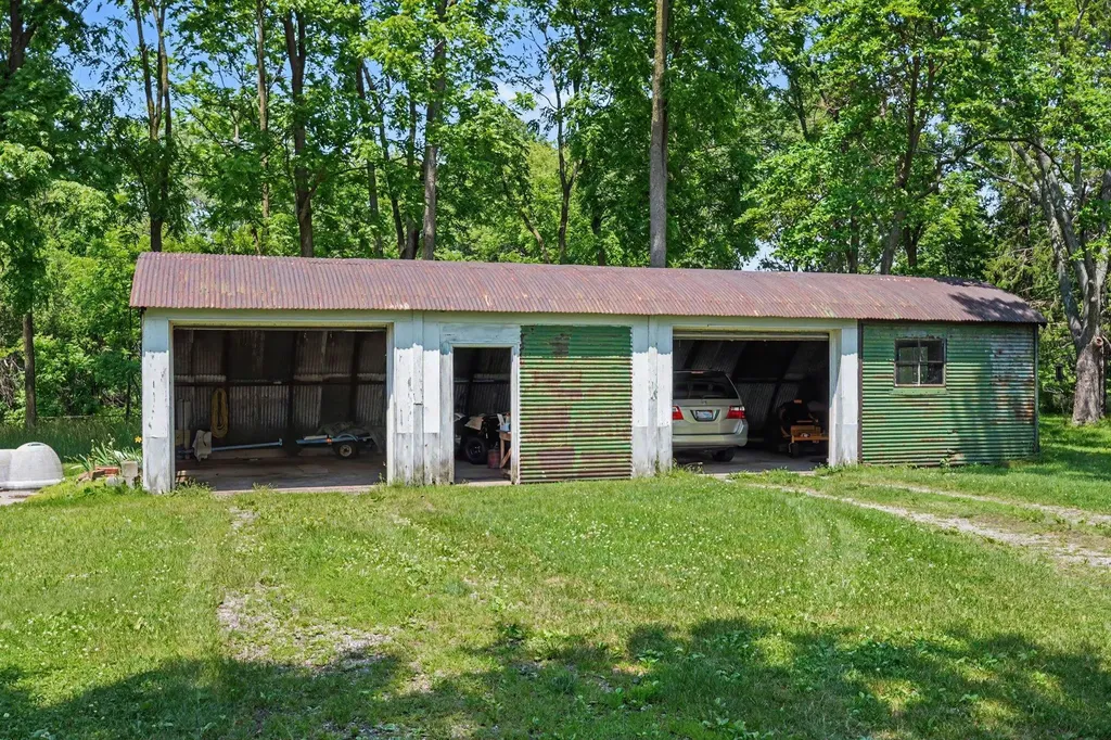 5497 Wilson Street Coloma Charter Township MI 49038