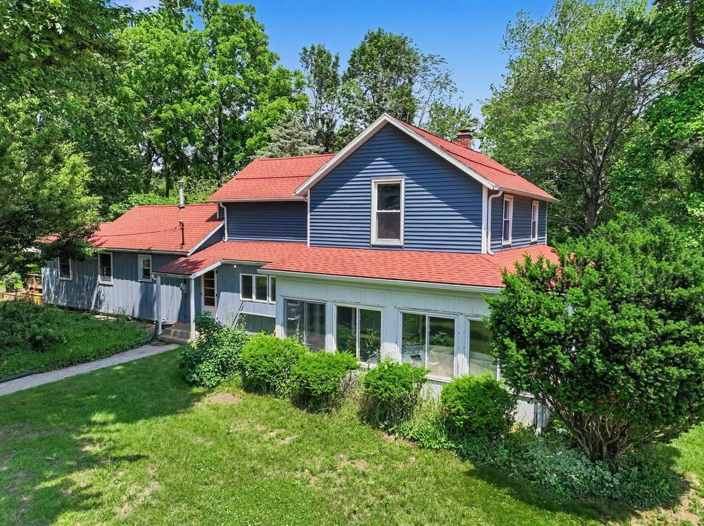 5497 Wilson Street Coloma Charter Township MI 49038